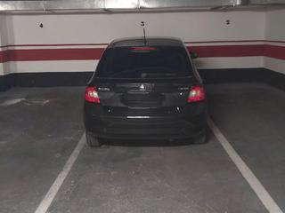 Parking coche en Zurbano 11. Plaza de garaje para coche pequeño