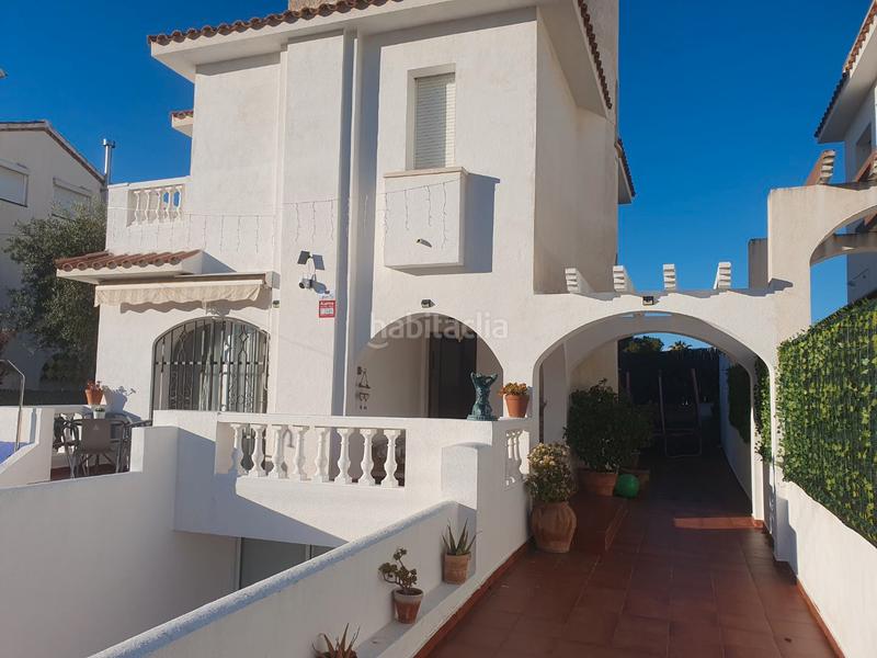 Foto fe59a4d9-0c3e-48c2-bced-90360b73e920. Haus in rectoret 3 in Cunit residencial Cunit