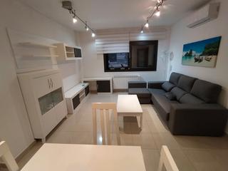 Rez-de-chaussée à Nou 11. Piso céntrico y en buenas condiciones