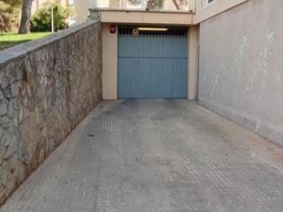 Autoparkplatz in Calle joan miró  6. Se vende parquing en zona muy próxima al paseo marítimo