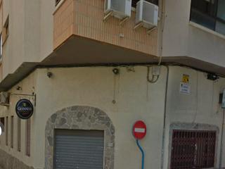 Rez-de-chaussée à Calle gandhi 6. Local con proyecto aprobado para sacar 2 viviendas