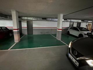 Lloguer Aparcament cotxe a Avinguda del mar 3. Plaza de parking grande en alquiler