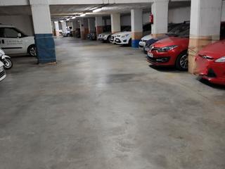 Miete Autoparkplatz in Carrer josep pla 1. Alquiler parking
