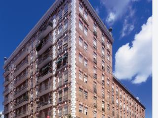 Pis a J.garcía martinez  2. Piso precioso y muy luminoso en edificio emblemático de murcia.