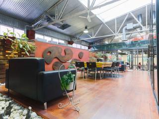 Miete Büro in Carrer de lebón 19. Alquiler de oficinas cómodas para trabajar y tranquilas para des