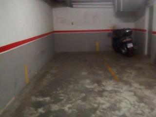 Lloguer Aparcament cotxe a Felip font i falp 48. Plaza coche mediano y moto