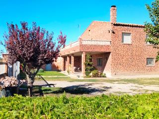 Chalet à Avinguda de rosa parks 91. Venta torre-chalet