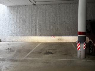 Aparcament cotxe a Mare de deu de montserrat 58. Venta parking  para coche grande - centro viladecans