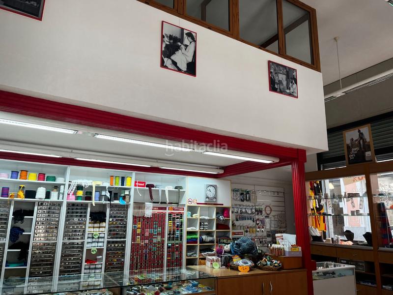 Foto 1de11add-d2a2-42c5-b1ba-f8062e084d8a. Alquiler local comercial en lleó 36 local dúplex en el centro en Badalona