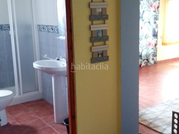 Foto 59f4fc09-cf16-4bca-92f9-fafa403f0e44. Alquiler apartamento en barrio san juan 1 apto a 650 metros de la playa de velilla en Almuñécar