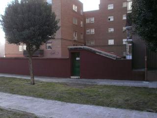 Location Parking moto à Avenida de las regiones 4a. Se alquila plaza de garaje para moto en fuenlabrada (madrid).