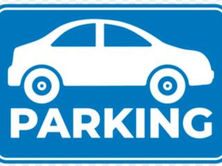 Aparcament cotxe a Avenida constitución  101. Plaza de parquing para coche y moto
