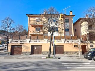 Piso en Carrer del pirineu 24. Excelente piso en venta