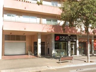 Parking coche en Passeig maragall 83. Parking  coche mediano de facil acceso