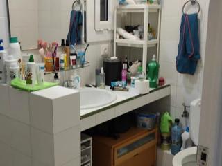 Pis a Plaza acacias  4. Por favor solo particulares piso 3 habitaciones recientemente re