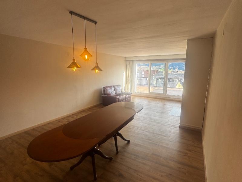 Foto b5633000-8189-4ac4-b627-bc8292acb1cc. Lloguer àtic a regencia d’urgell 8 a Seu d´Urgell (La)