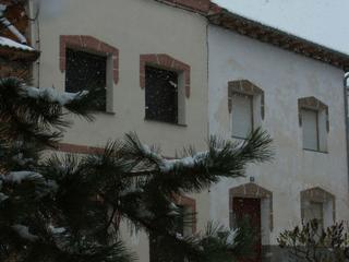 Casa adossada a Plaza del rollo 18. Casa de pueblo adosada