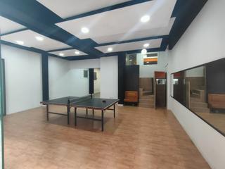 Rent Business premise in Josep armengol 54. Local comercial
