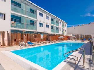 Apartament a Av juan carlos i 3. Apartamento 1 habitación piscina céntrico