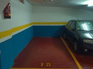 Affitto Posto auto in Bofarull 29-33. Parking con pocos usuarios
