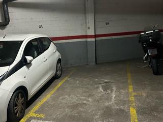 Miete Motorradparkplatz in Carrer del clot 190. Se alquila plaza amplia de coche