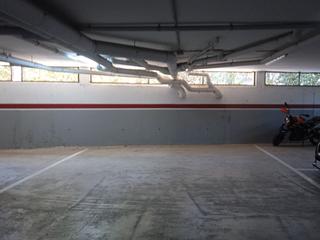 Autoparkplatz in Cami de les bateries 13. Directo particular vendo plaza de parking doble