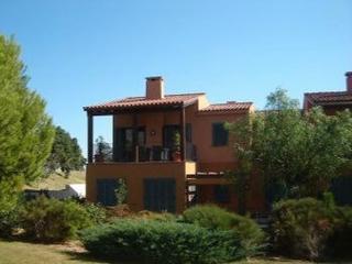 Rent Apartment in Carrer dels costers 10. Aqluilo apartamento con piscina en miami playa