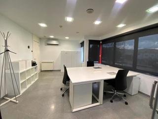 Location Bureau à Països baixos  12. Alquiler despacho igualada