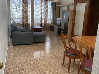 Location Appartement à Bailen 65. Piso de alquiler solo estudiantes