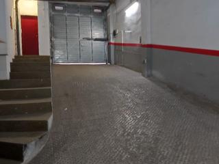 Affitto Posto auto in Carrer dels almogàvers 60. Parking compartido para motos grandes
