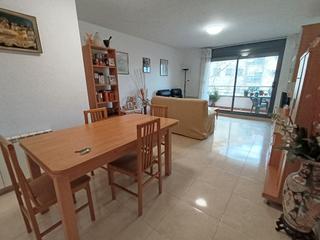 Piso en Josep tarradellas  1-3. Ideal familias piso muy amplio