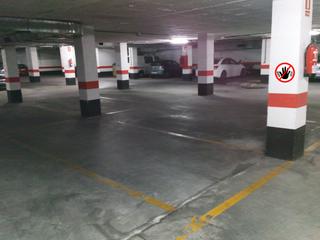 Parking coche en Avenida josé ortega y gasset 124. Plaza de aparcamiento en edificio de oficinas