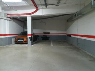 Autoparkplatz in Carrer francesc macià 45. Plaza de garaje doble