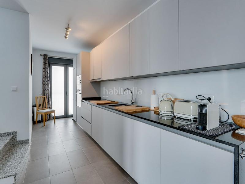 Foto 058dee4a-8e02-4c53-b801-ab4dcc8f12c9. Casa adosada en calle agua 1 modern townhouse with rooftop pool and sea views en Canillas de Albaida