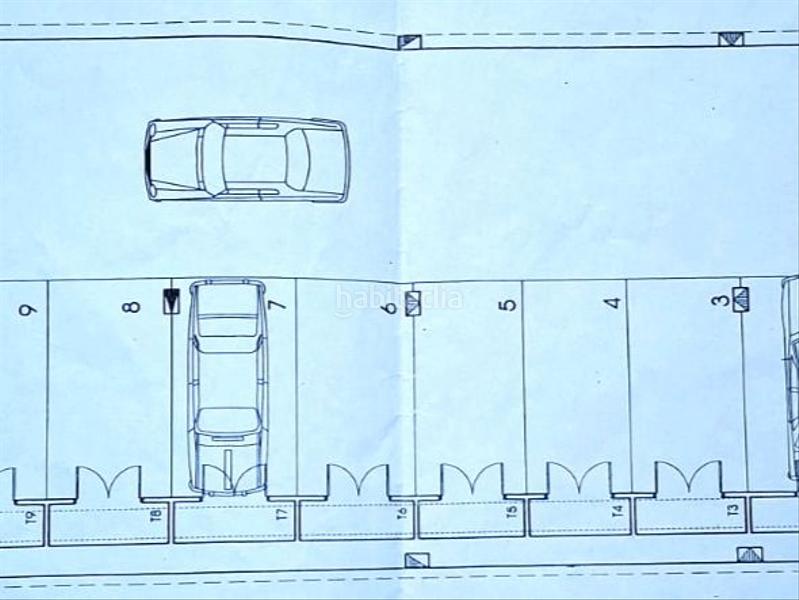 Foto 89b327e9-fcc9-499c-8614-c53ccbfdd4ba. Autoparkplatz in belando 21 in Mercado Alicante