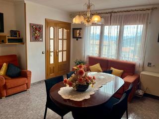 Pis a Plaça ayuntamiento 10. Pis 75m2 vallcebre (berguedà)