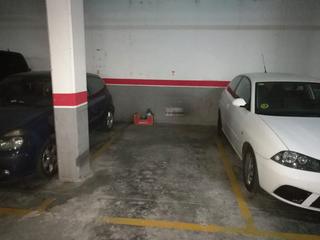 Parking coche en Angel sallent 47. Plaza de parking en venta para coche utilitario