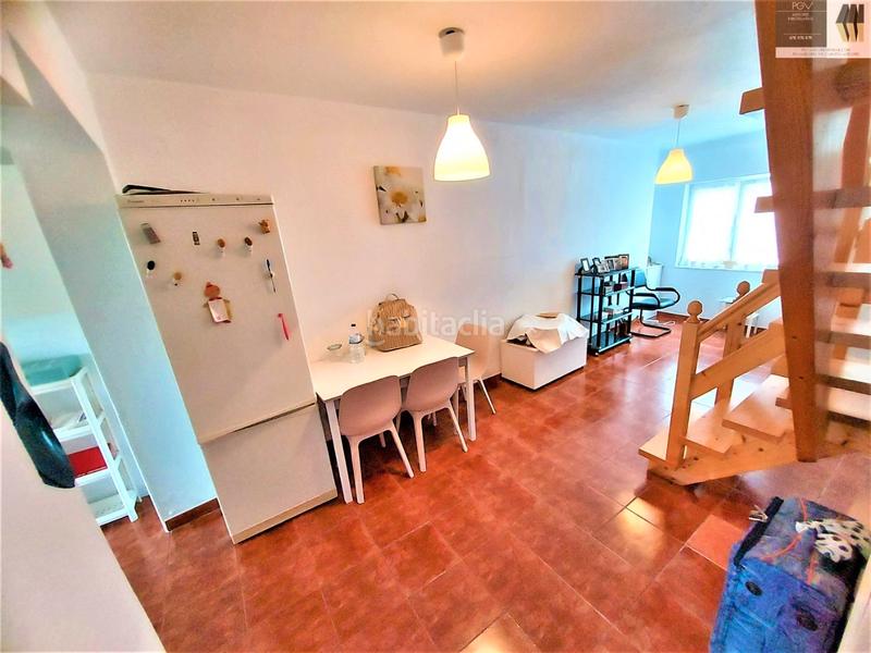 Foto 68c7afee-8ced-4727-8ada-29309c03626f. Casa adossada a sixto 15 a Camariñas