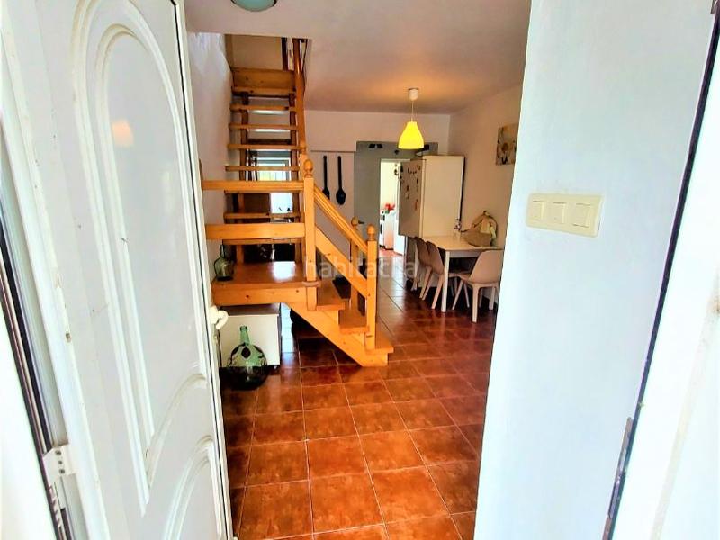 Foto 9577f2ba-2a55-4e82-a635-f27e8c078d82. Casa adossada a sixto 15 a Camariñas