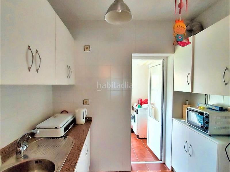 Foto a0bf0882-29ed-4f4a-b26f-004e2abcc5d4. Casa adossada a sixto 15 a Camariñas