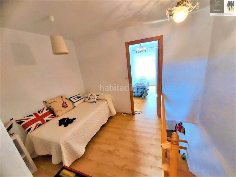 Foto c44ffe09-7b83-4306-8f12-56347240a417. Casa adossada a sixto 15 a Camariñas