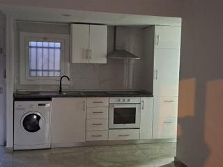 Apartamento en Avinguda de la platja 48. Apartamento con vistas al canal