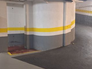 Parking moto en Carrer de pallars 324. Plaça de moto gran
