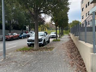 Aparcament cotxe a Calle d'elionor vinyerta 1. "¡tu plaza de parking en volpelleres – seguridad y comodidad ...
