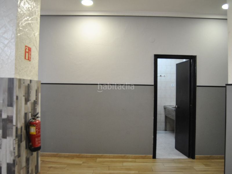 Foto 1e298f28-28db-4475-b9f7-f1439124b2d5. Local comercial en General Dávila 312 venta local bar en Santander