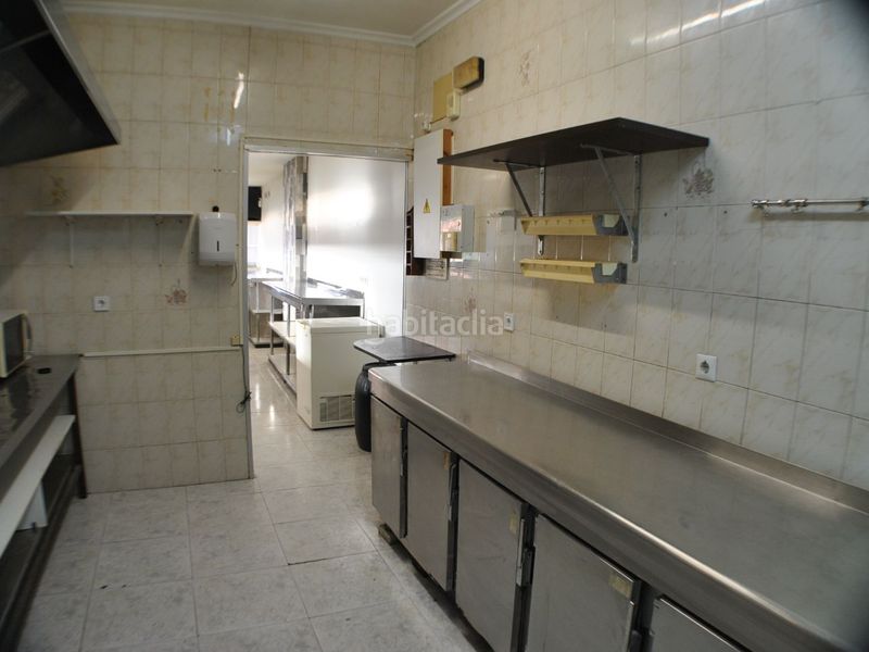 Foto 4b066639-56cb-41f5-9c27-18d47b4e2686. Local comercial en General Dávila 312 venta local bar en Santander