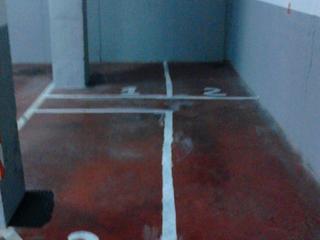 Miete Motorradparkplatz in Avinguda de les bases 33. Alquilo parquing para moto