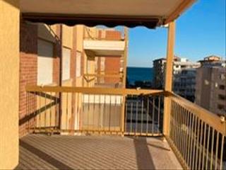 Lloguer Apartament a Carrer cervantes 10. Apartamento con terraza con vistas al mar y a la montaña. situad