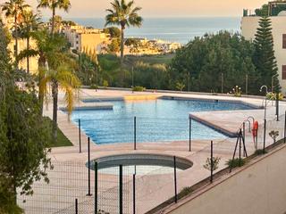 Rent Penthouse in Calle ópalo 36. Maravilloso penthouse en riviera junto a campo de golf con vista