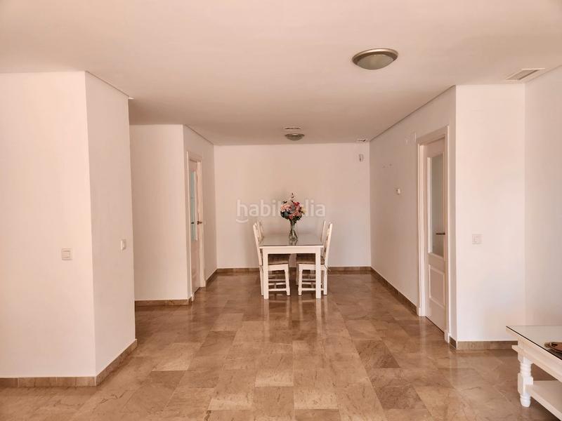 Foto b412c218-2b9d-47d6-baf6-48b0b329855b. Piso en calle camelia 75 fantástico apartamento junto a el campo de golf de torrequebrada en Benalmádena